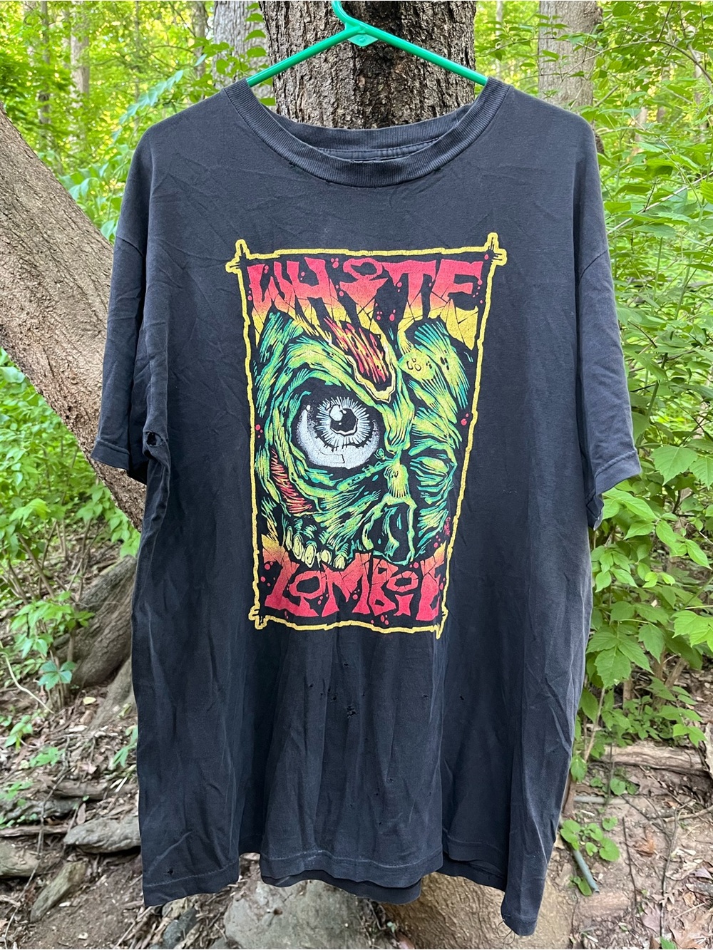 Vintage 1997 White Zombie T-Shirt Men’s Large Black Giant Distressed w Holes